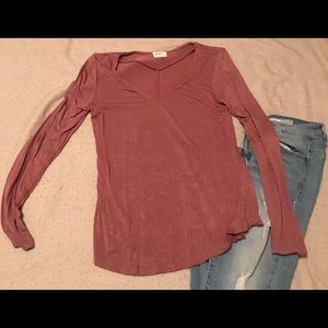 Women’s T-Strap neckline long sleeve shirt